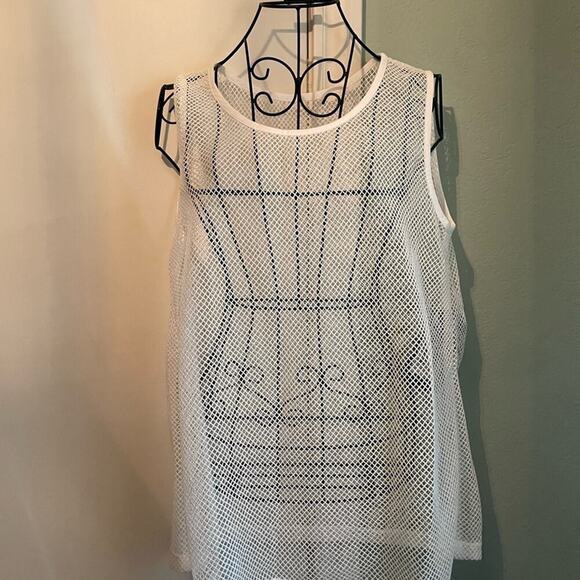 Dolce & Gabbana White Mesh Tank Top size 8 - Picture 6 of 9